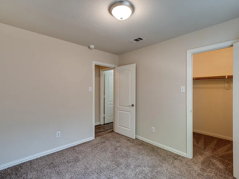 121 Cliff Heights Cir — Photo 14