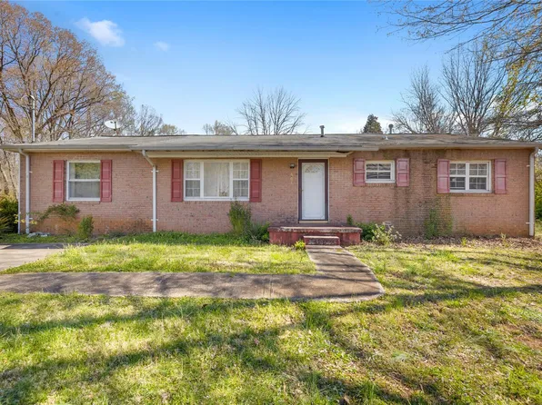 607 Pine Tree Es Dr, Salisbury, NC 28144