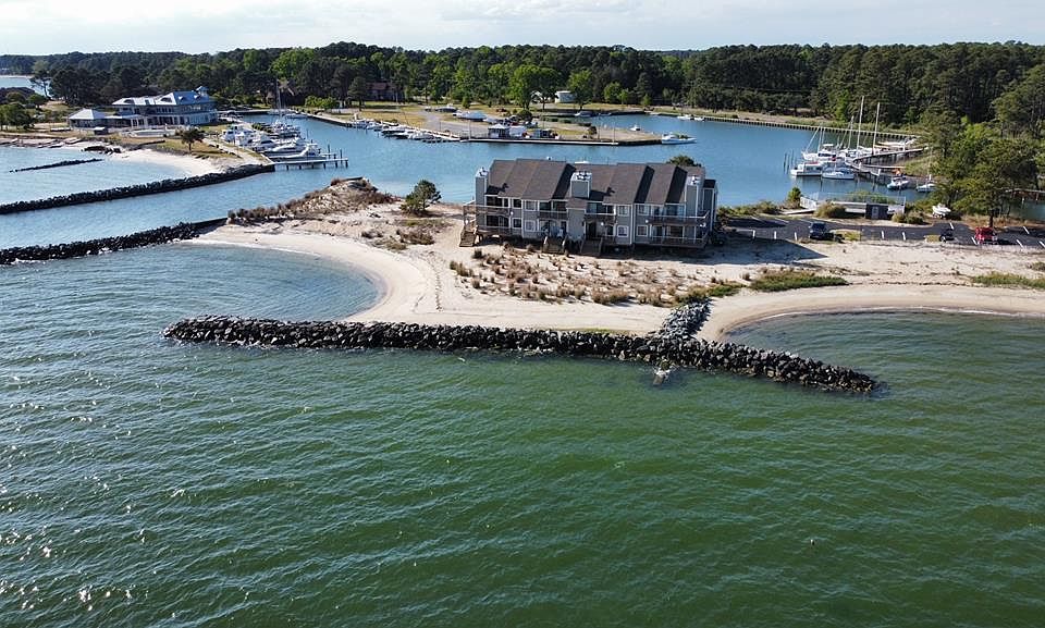 1st image of 179 Beach Cove Dr