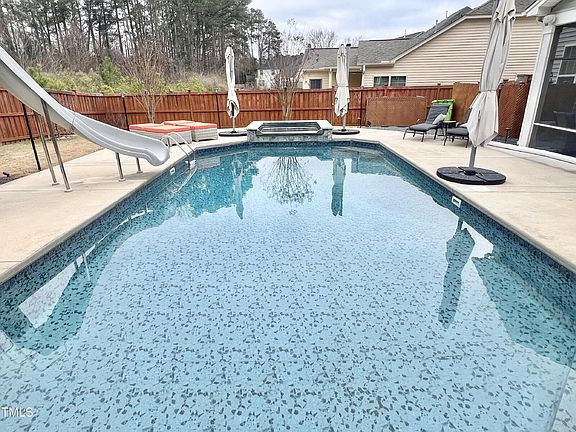 4th image of 3441 Beaver Ln