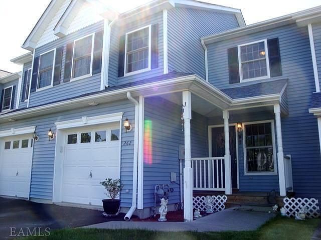 1st image of 262 Pinebrook Dr