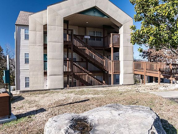 2nd image of 1 Woodpecker Ln APT 6