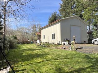 115 S 3rd St, Lakeside, OR 97449