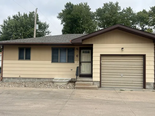 2204-2206 N Custer Ave, 2204-2206 N Custer Ave #C, Grand Island, NE 68803