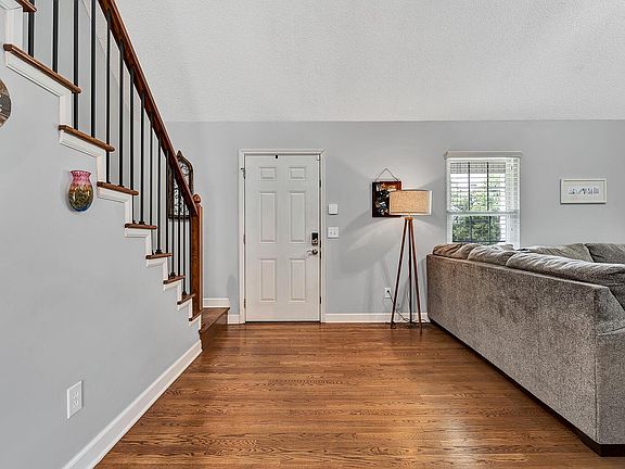 5th image of 6603 Harvestview Ln