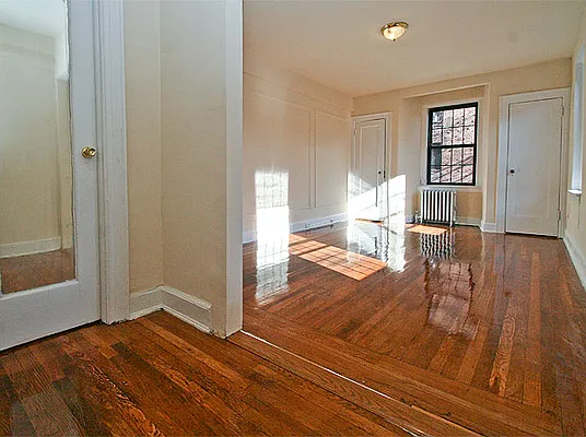 Rented by SW Queens Mezzanine | media 24
