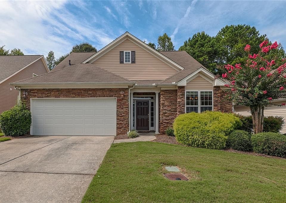 1st image of 38 Scenic Hills Dr