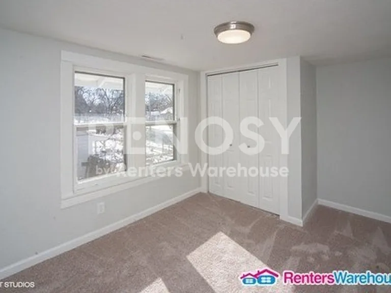 4142 Chase St — Photo 6