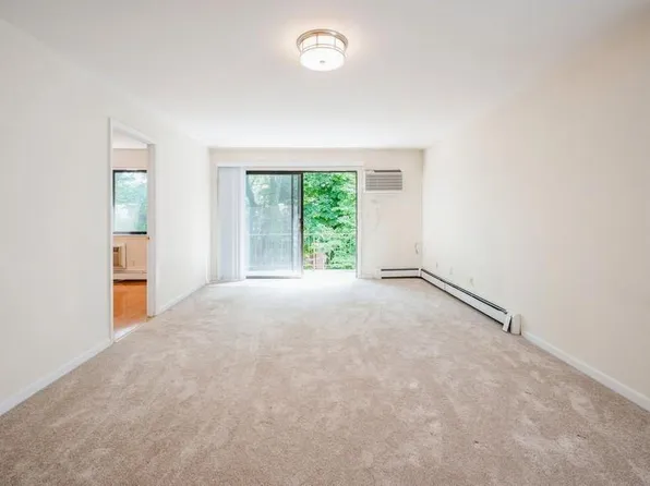 555 Central Park Avenue #122, Scarsdale, NY 10583