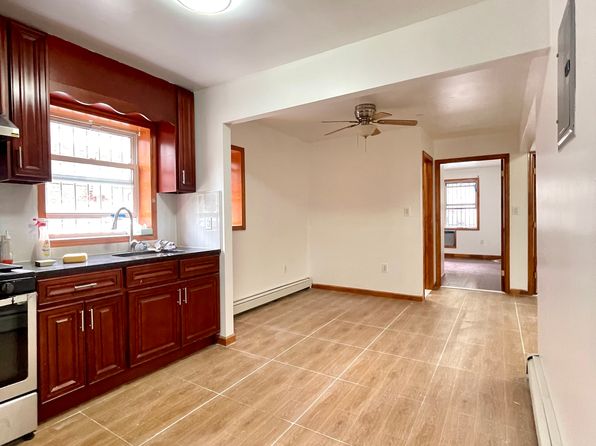 5032 97th St APT 1