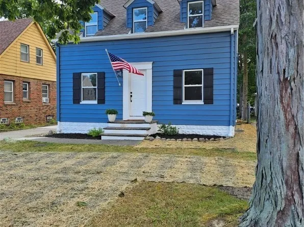 1147 Mayfield Ridge Rd, Mayfield Heights, OH 44124
