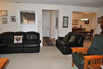 4th image of 1027 Claytonbrook Dr