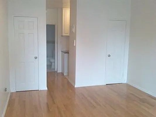 Rented by Douglas Elliman | media 26