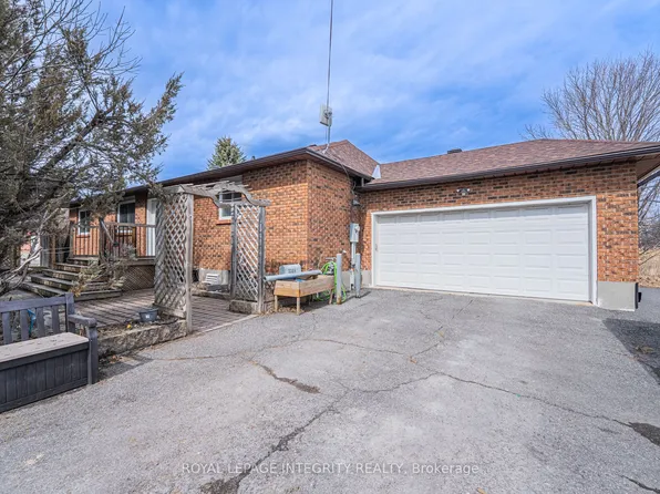 3318 Dunrobin Rd, Ottawa, ON K0A 3M0