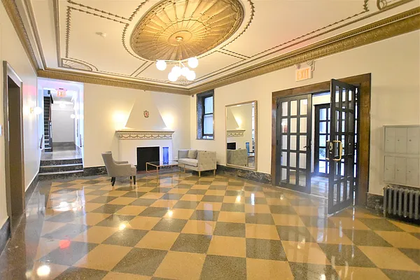 Rented by Bold New York | media 10