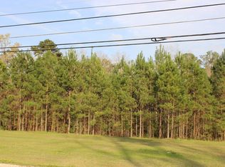 104 Nottingham Dr, Thomasville, GA 31792