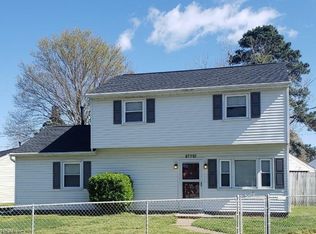 1801 Bancroft Dr, Hampton, VA 23663