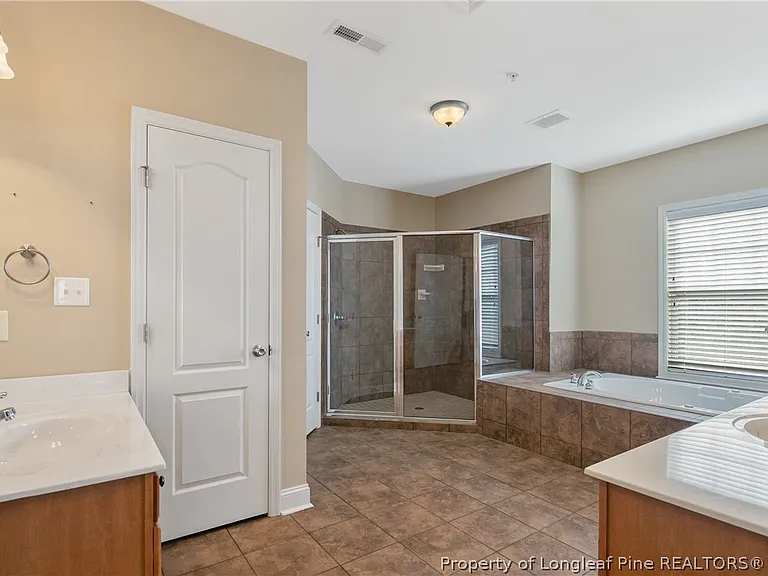 1611 Bluffside Dr #301 — Photo 25