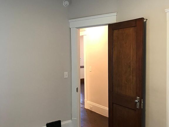 2nd image of 9219 Clifton Blvd Unit 1