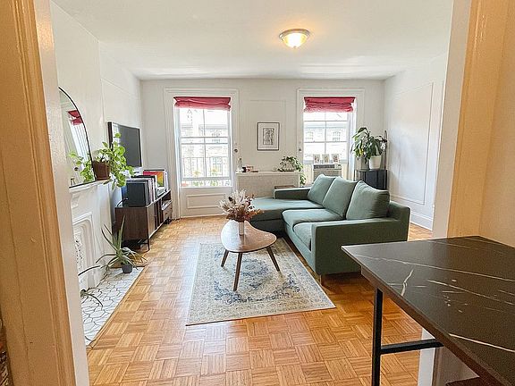 4th image of 442 W 20th St #3