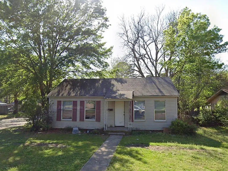 4101 Magnolia St — Photo 1