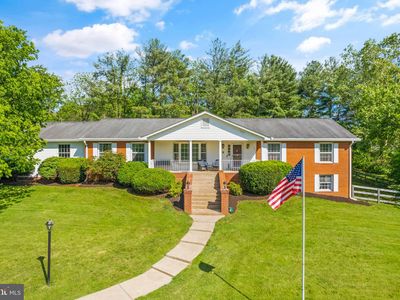 8995 Rogues Rd, Warrenton, VA, 20187