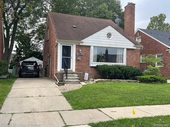 23127 Buckingham St, Dearborn, MI 48128