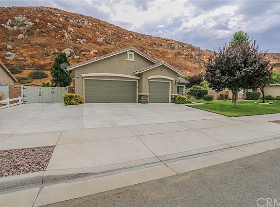 5th image of 1234 Riverstone Ct