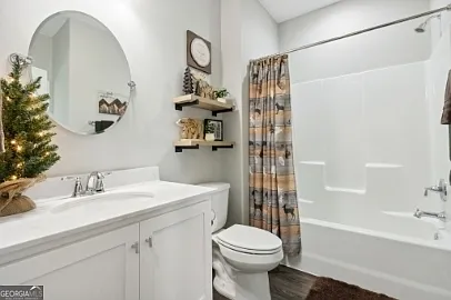 104 Pomegranate St — Photo 15