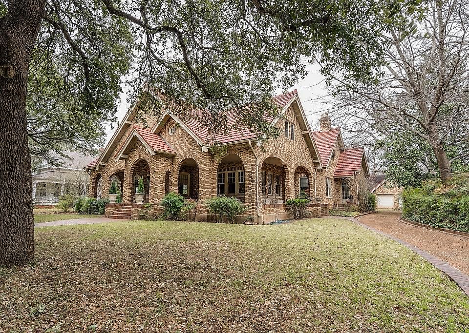 712 W Main St, Waxahachie, TX 75165 Zillow
