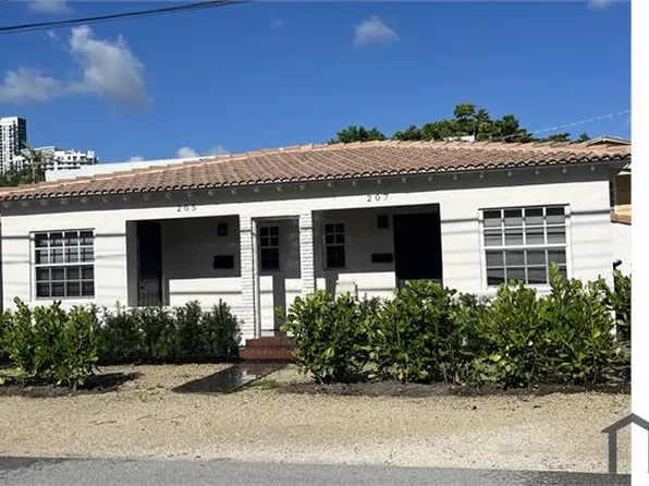207 NE 12th Ave, Fort Lauderdale, FL 33301