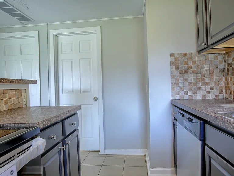 70281 McVicar Rd #1 — Photo 5