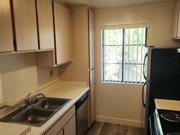 2nd image of 4135 Georgia St #5