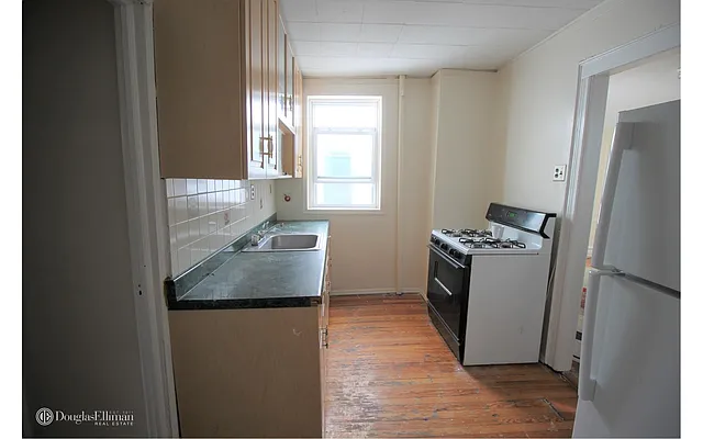 Rented by Douglas Elliman | media 3