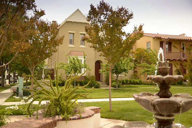 2805 Willow Bend Way photo 1
