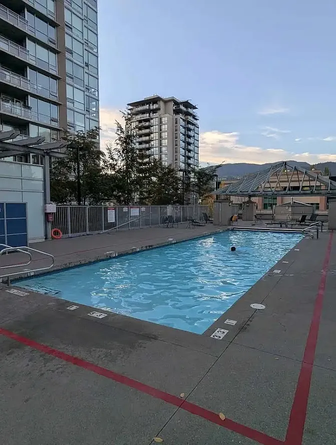 Glen Dr, Coquitlam — Photo 4