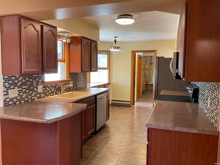 16907 Indianapolis Rd — Photo 5
