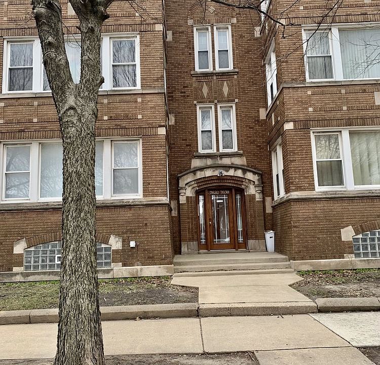 1st image of 7832 S Loomis Blvd APT 1