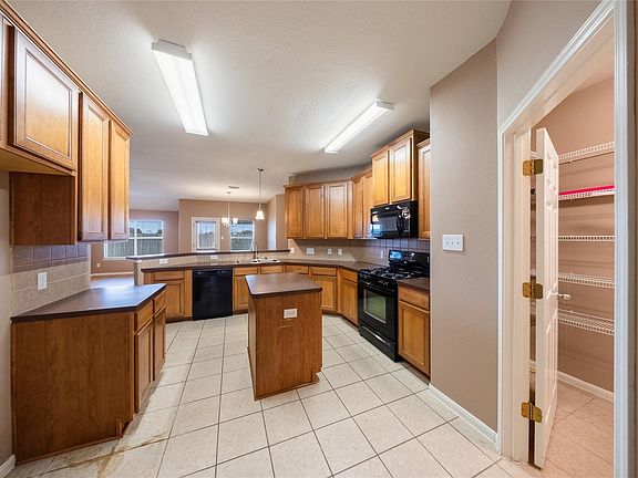4th image of 6007 Wilcox Point Ct