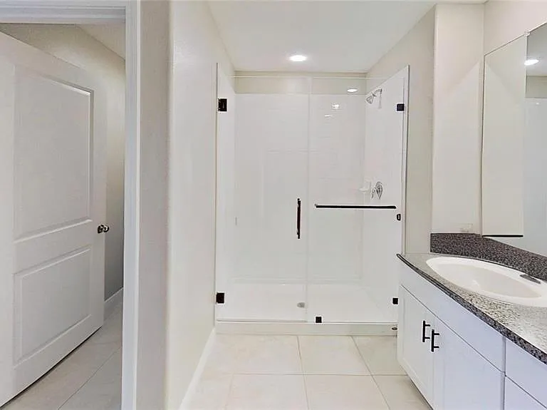 16761 Delia St — Photo 16