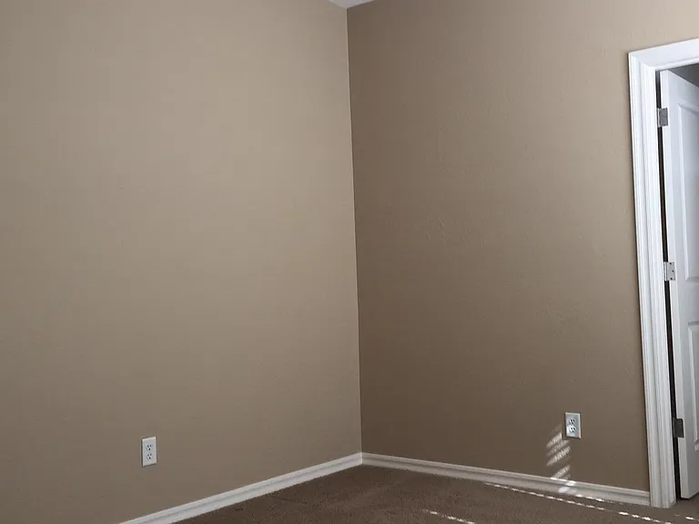 14558 W Port Royale Ln — Photo 10