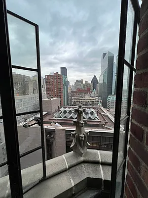 Rented by Corcoran | media 12