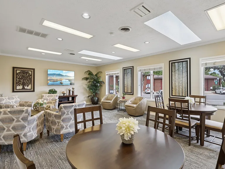 Monroeville Apartments at Deauville Park — Photo 16