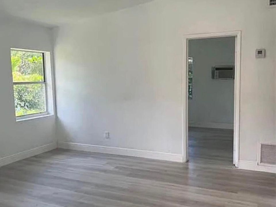 1st image of 1664 SW 30th Avenue