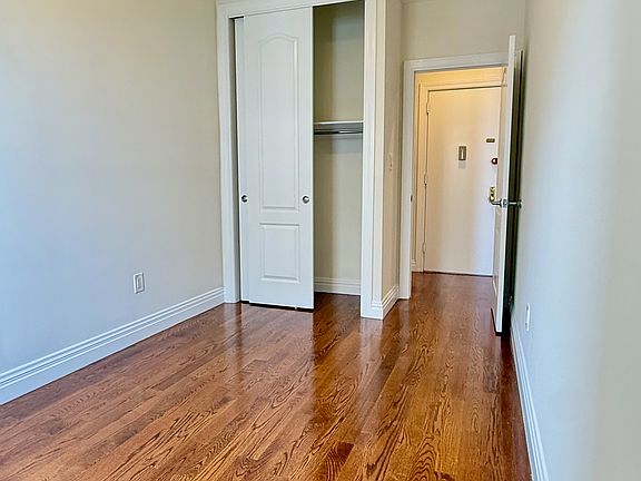 5th image of 335 W 76th St APT 5B