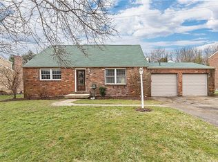 141 Thunderwood Dr, Bethel Park, PA 15102