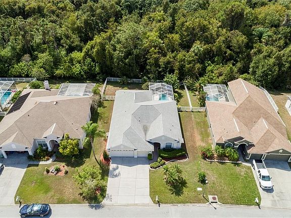 4th image of 2401 Wood Pointe Dr