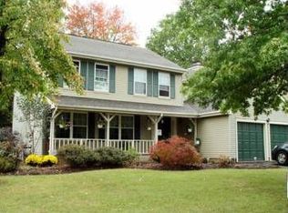 9 Lyndhurst Dr, Somerset, NJ 08873