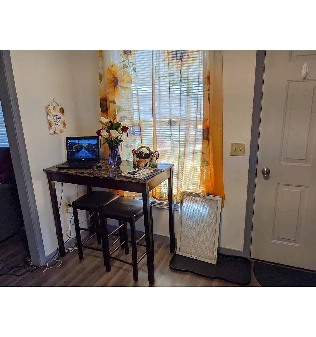 2 bed, 500 sqft, $1,100 — Photo 3