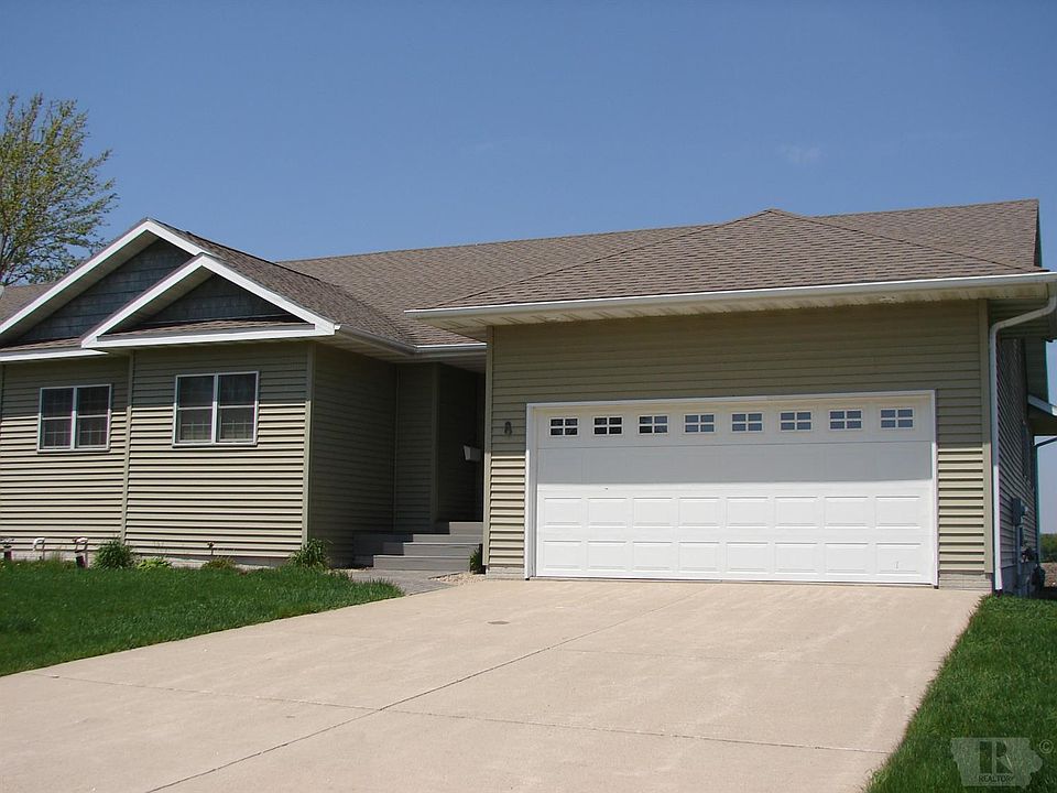 1st image of 8 Wedgewood Ct